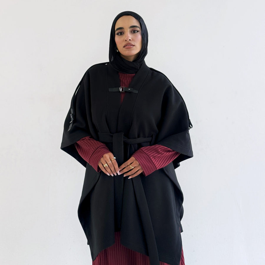 Luxurious Wool Cape Black