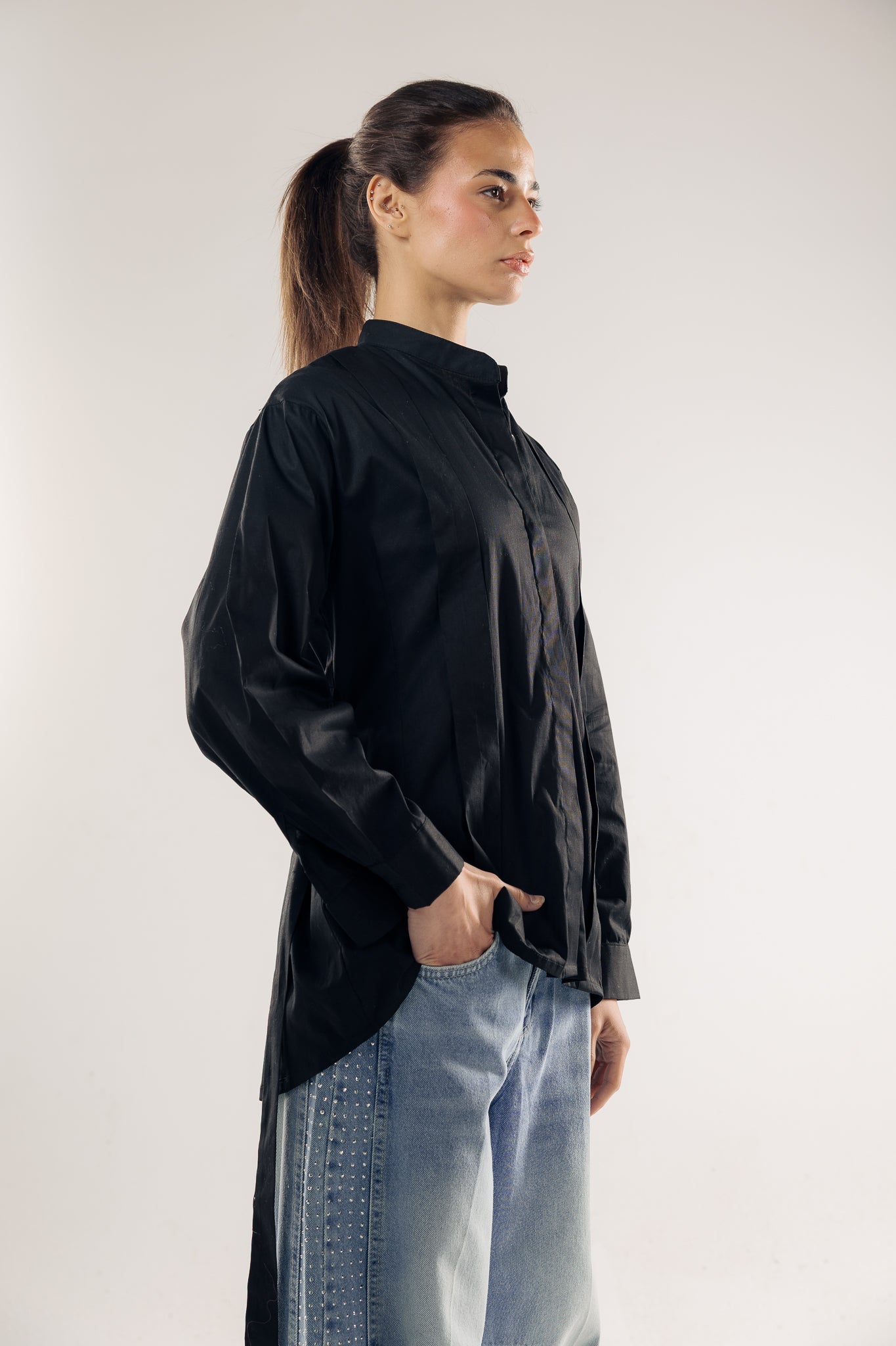 Star Girl Shirt Black - AB ESSENTIALS