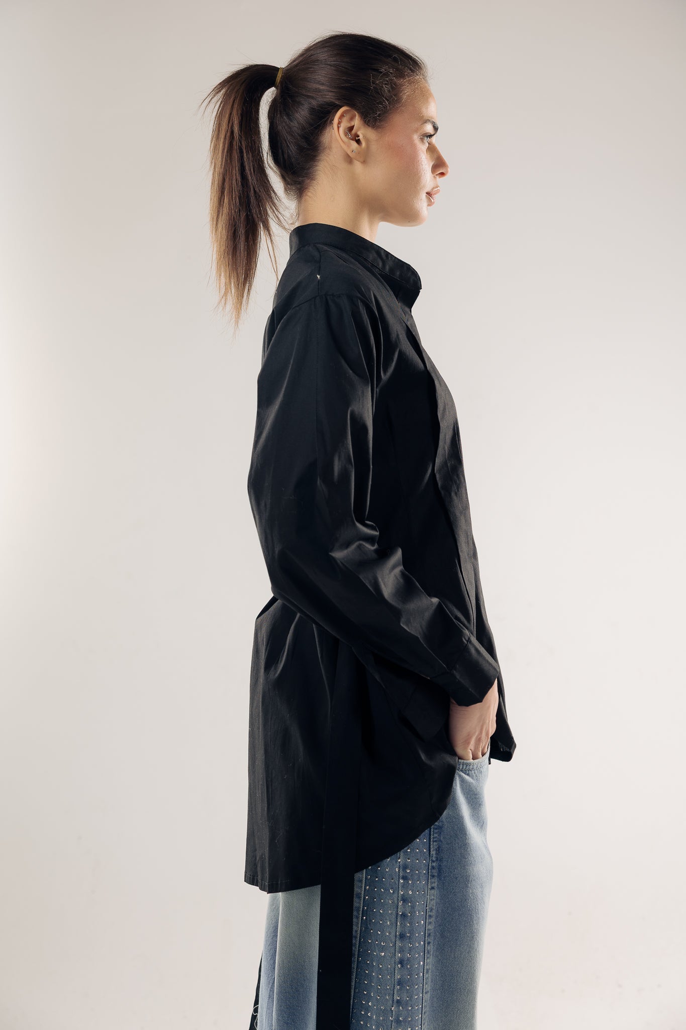 Star Girl Shirt Black - AB ESSENTIALS