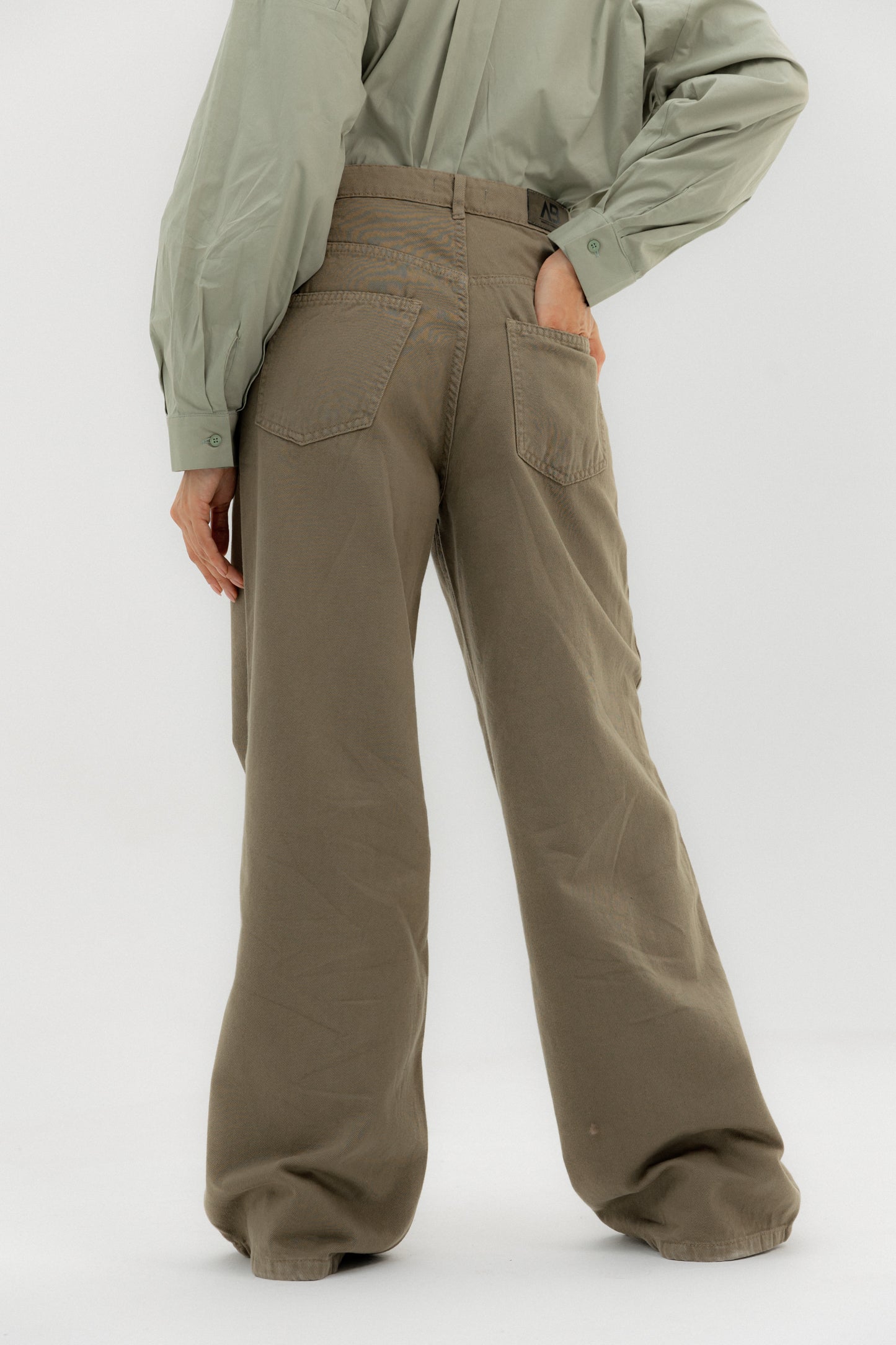 Straight Leg Jeans Olive - AB ESSENTIALS