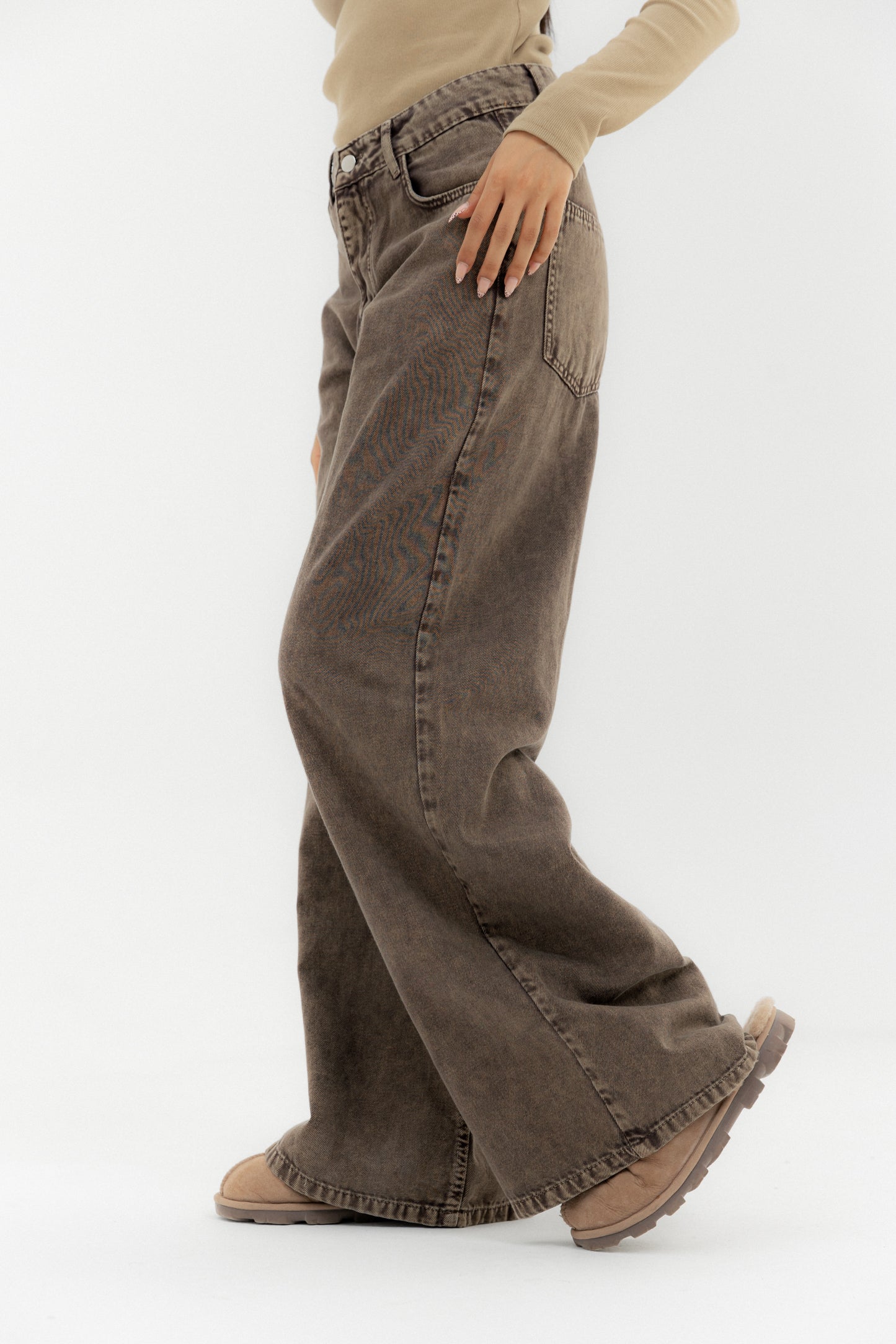 Straight Leg Jeans Washed Brown - AB ESSENTIALS