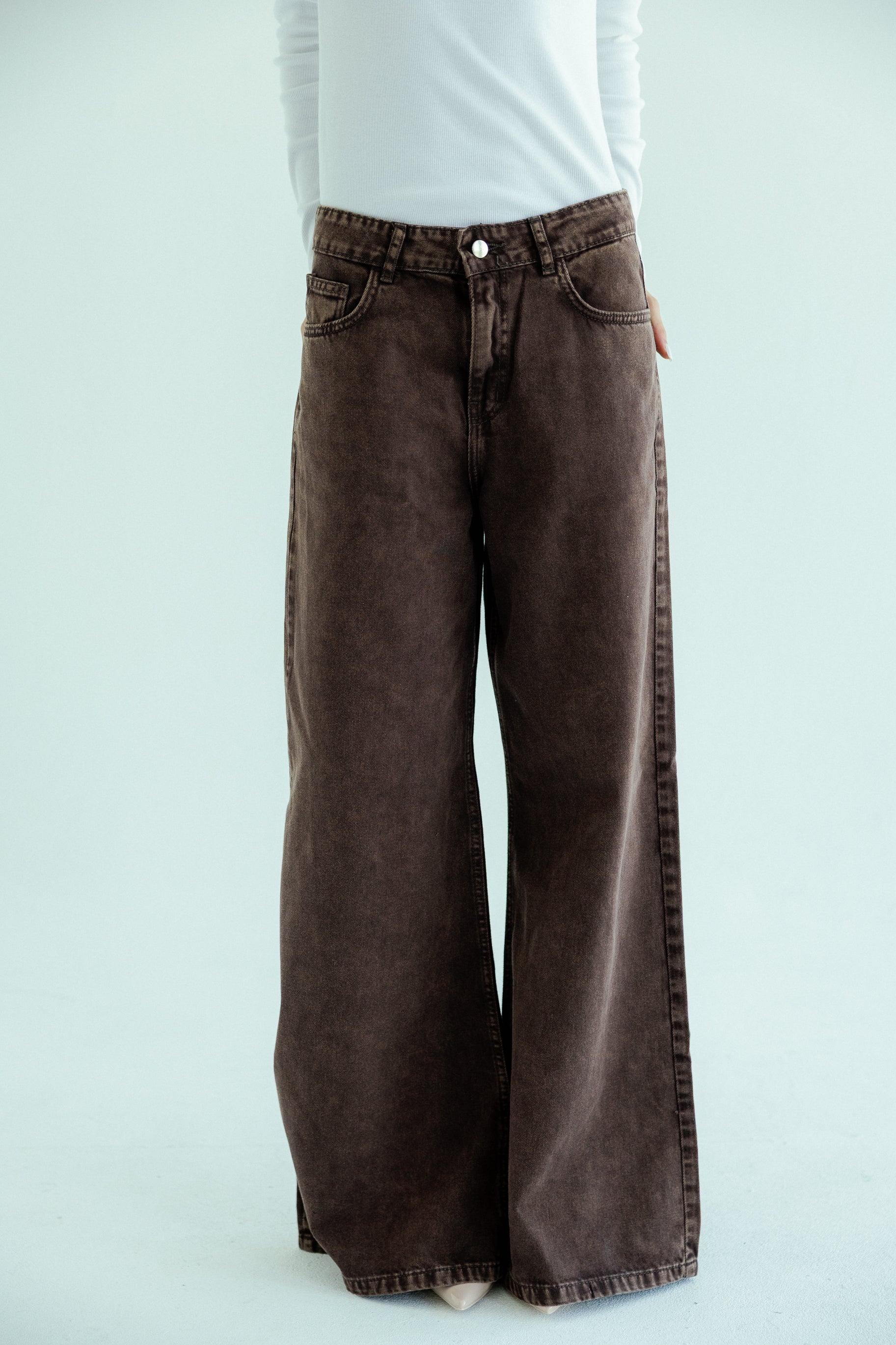 Straight Leg Jeans Washed Brown - AB ESSENTIALS
