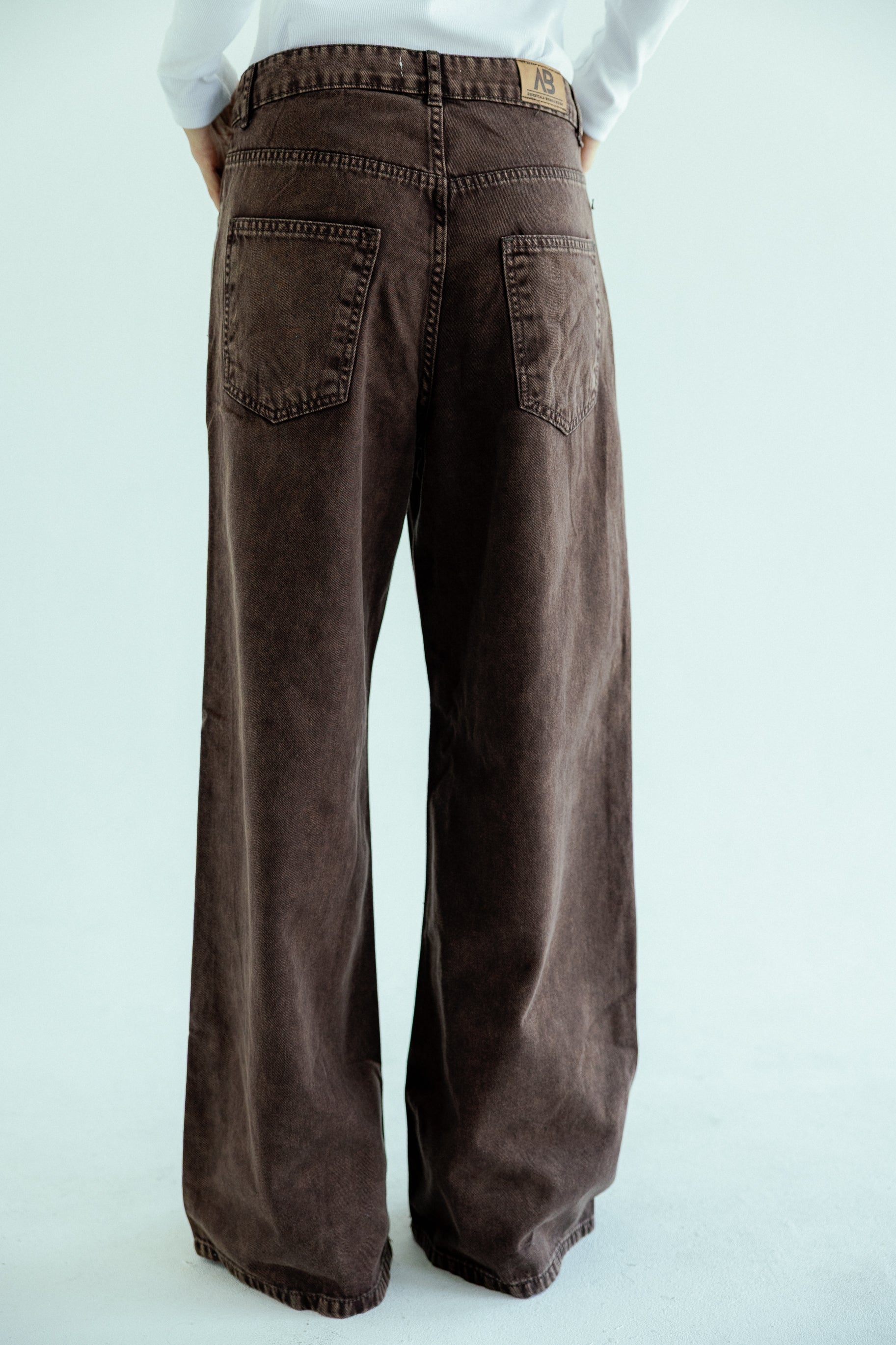 Straight Leg Jeans Washed Brown - AB ESSENTIALS